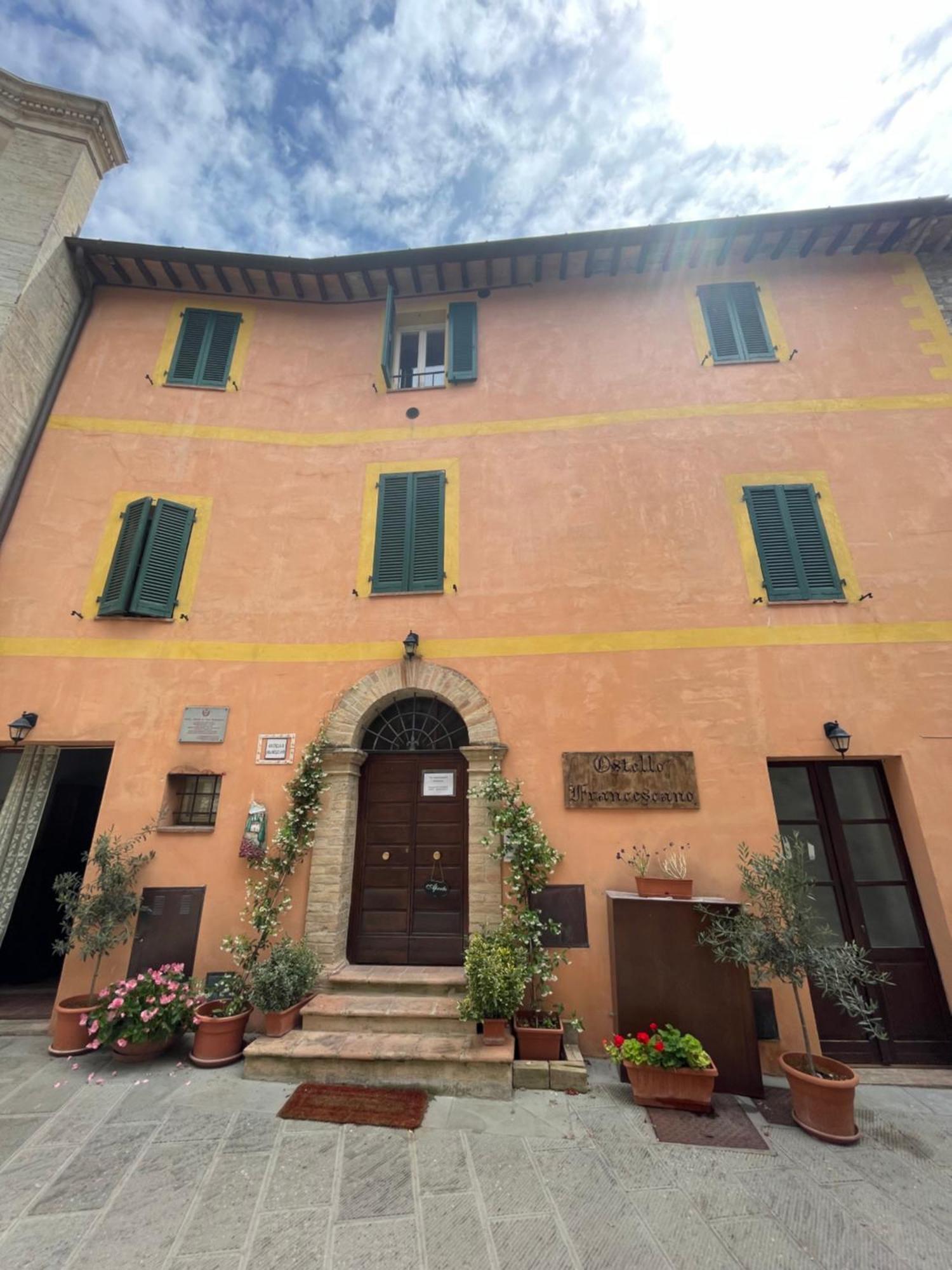Locanda Francescana Valfabbrica Exterior photo